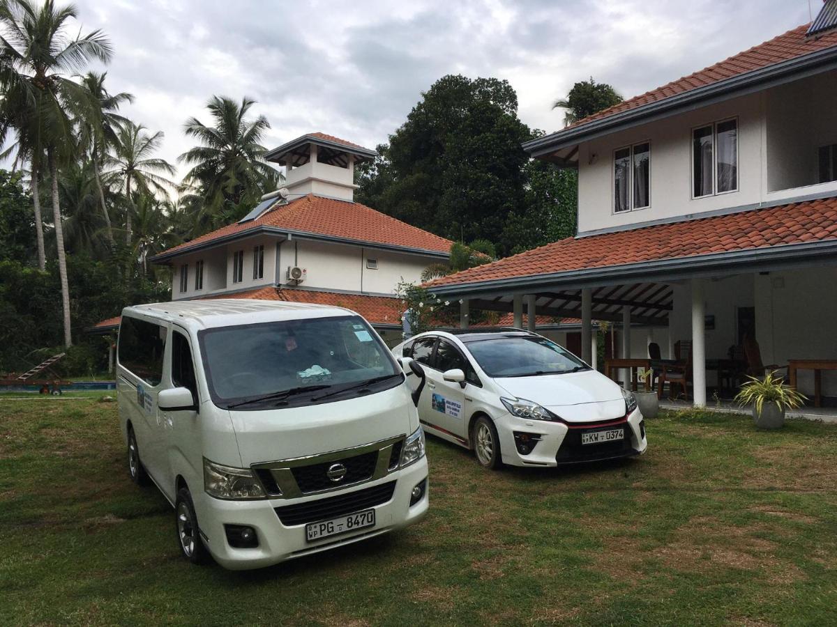 Anuhas Airport Villas Katunayake Exterior photo